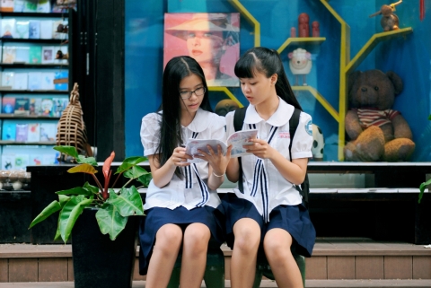 Tham quan đường sách
