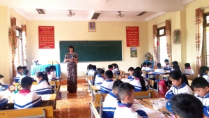 HƯỞNG ỨNG CÔNG TRÌNH THANH NIÊN “CHIA SẺ CÙNG TRẺ EM VÙNG CAO”