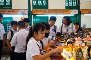 Học tập trải nghiệm ngoài nhà trường - Sài Gòn quen mà lạ, là mà quen