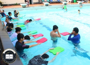 PHỔ CẬP BƠI VÀ PHÒNG CHỐNG ĐUỐI NƯỚC CHO HỌC SINH TẠI TRƯỜNG THCS, THPT QUANG TRUNG NGUYỄN HUỆ
