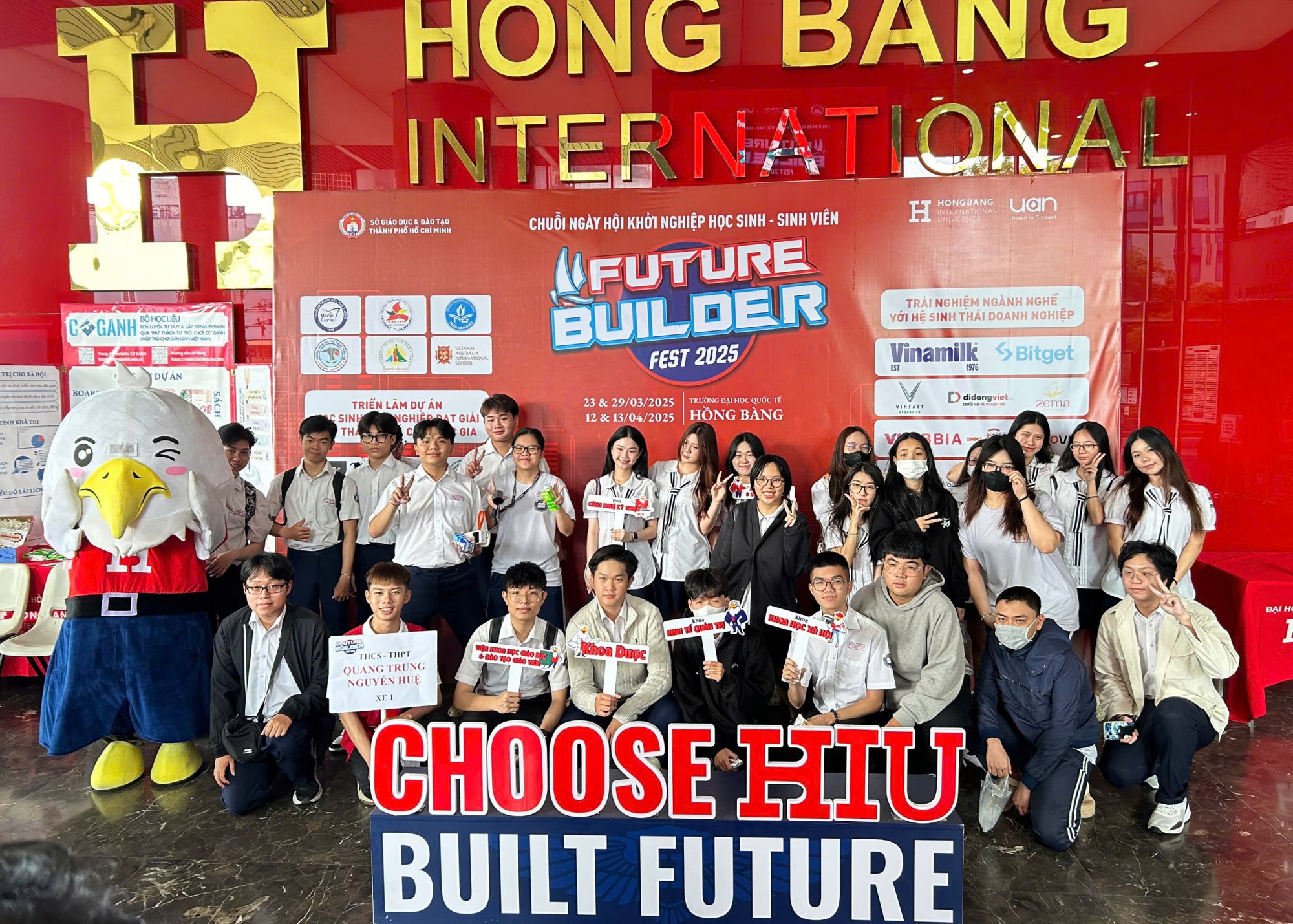 KHỐI 12 KHÁM PHÁ FUTURE BUILDER FEST 2025